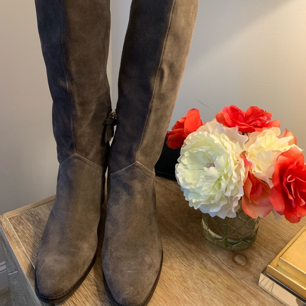 Suede riding boots